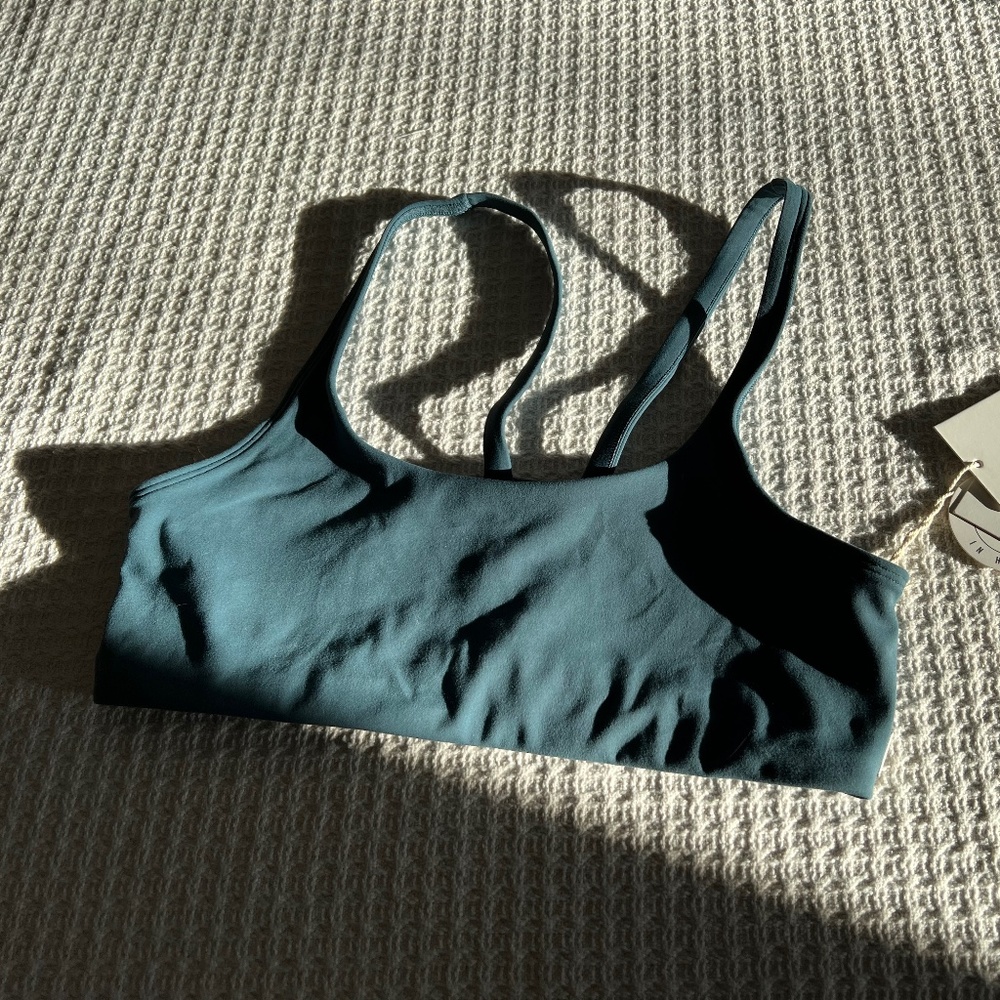 Vuori Tidal Yosemite Bra (S) and Daily Leggings (XS)